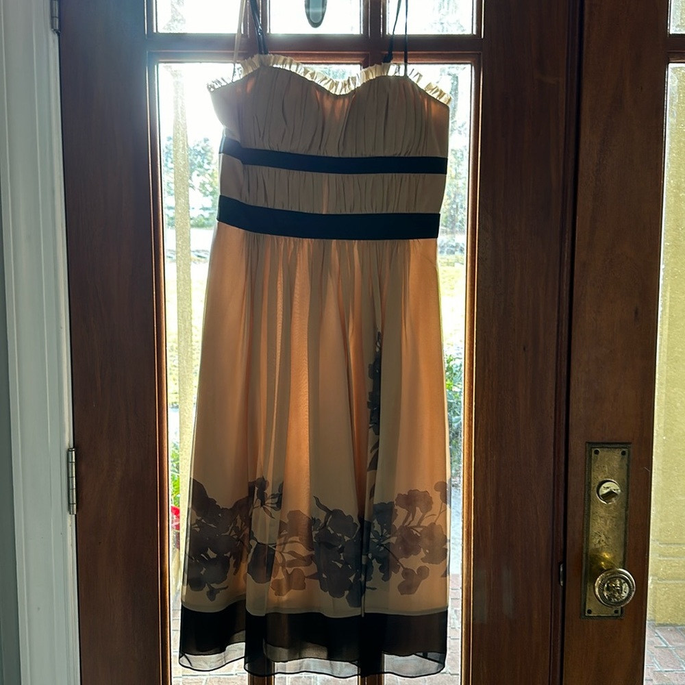 BCBG dress size 4. Smoke free home. Worn once